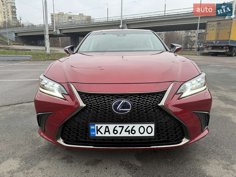 Lexus ES 2018