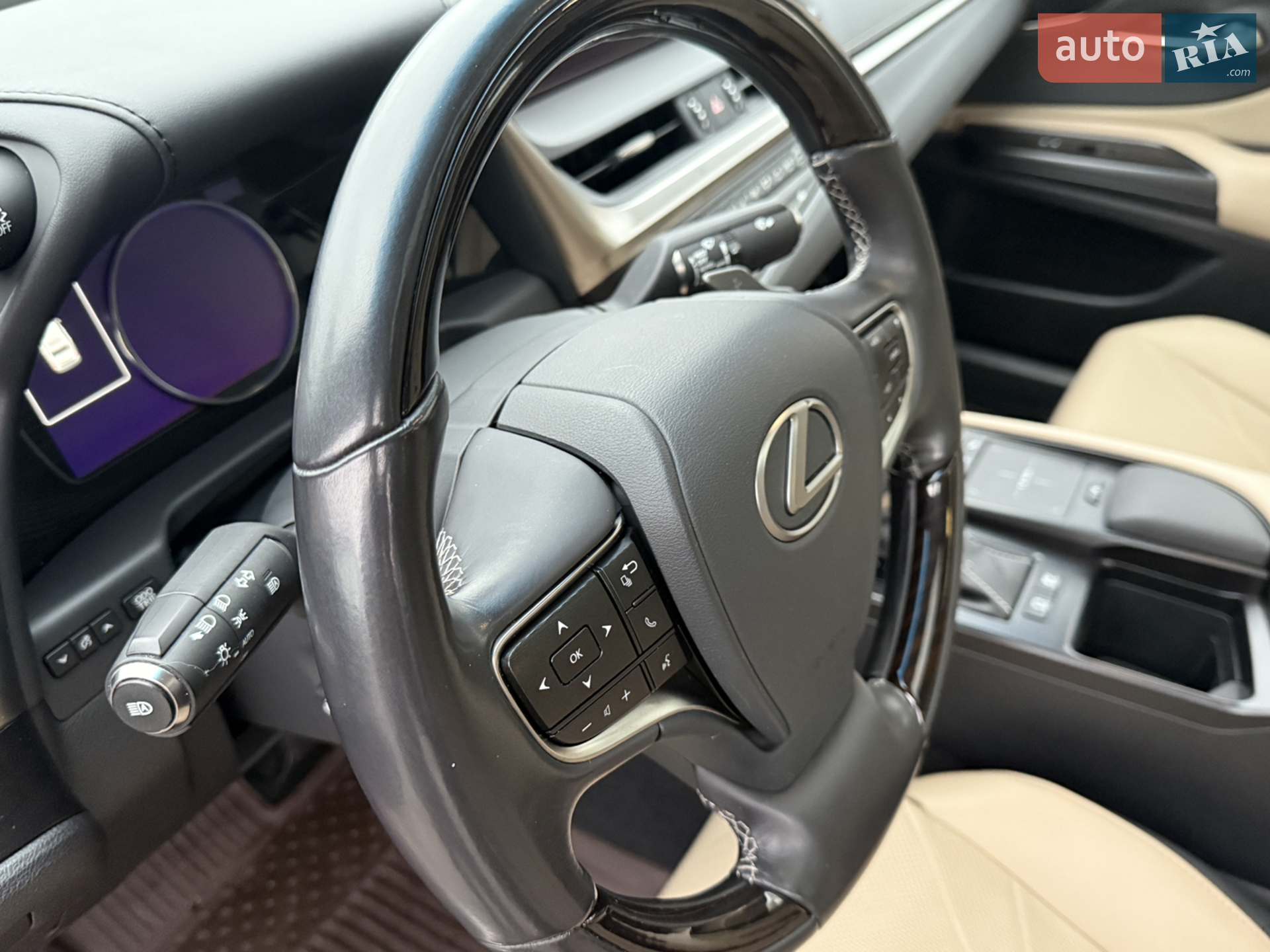 2018 Lexus ES - мініатюра 15