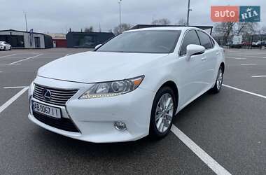 Седан Lexus ES 2013 в Києві