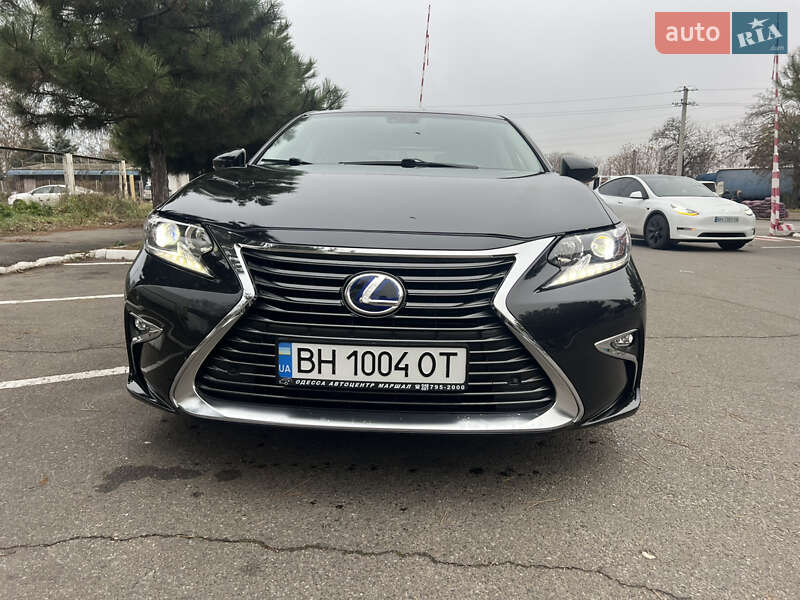 Седан Lexus ES 2017 в Одесі