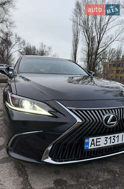 Седан Lexus ES 2019 в Покрові