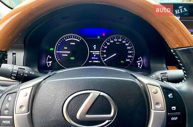 Седан Lexus ES 2014 в Киеве