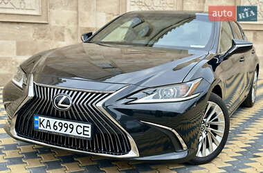 Седан Lexus ES 2019 в 