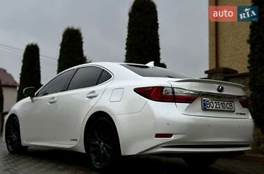 Седан Lexus ES 2017 в 
