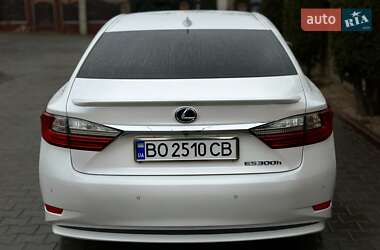 Седан Lexus ES 2017 в 
