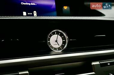 Седан Lexus ES 2017 в 