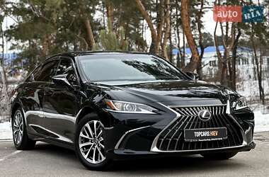 Седан Lexus ES 2022 в Києві