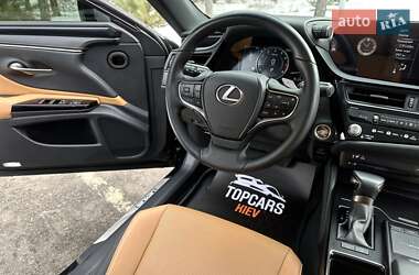 Седан Lexus ES 2022 в Києві