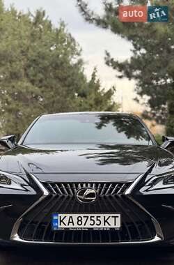 Седан Lexus ES 2022 в Кропивницком