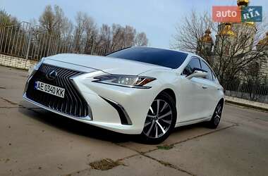 Седан Lexus ES 2018 в Днепре