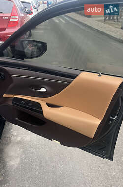 Седан Lexus ES 2019 в 