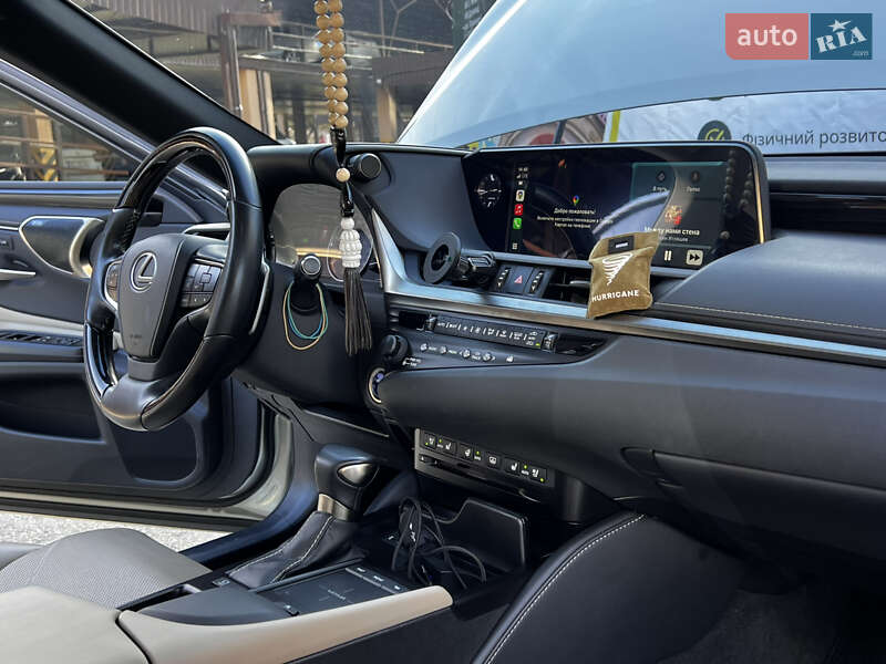 Седан Lexus ES 2019 в Одессе