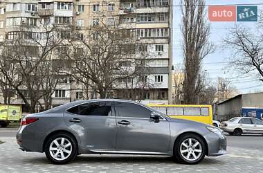 Седан Lexus ES 2013 в Одесі