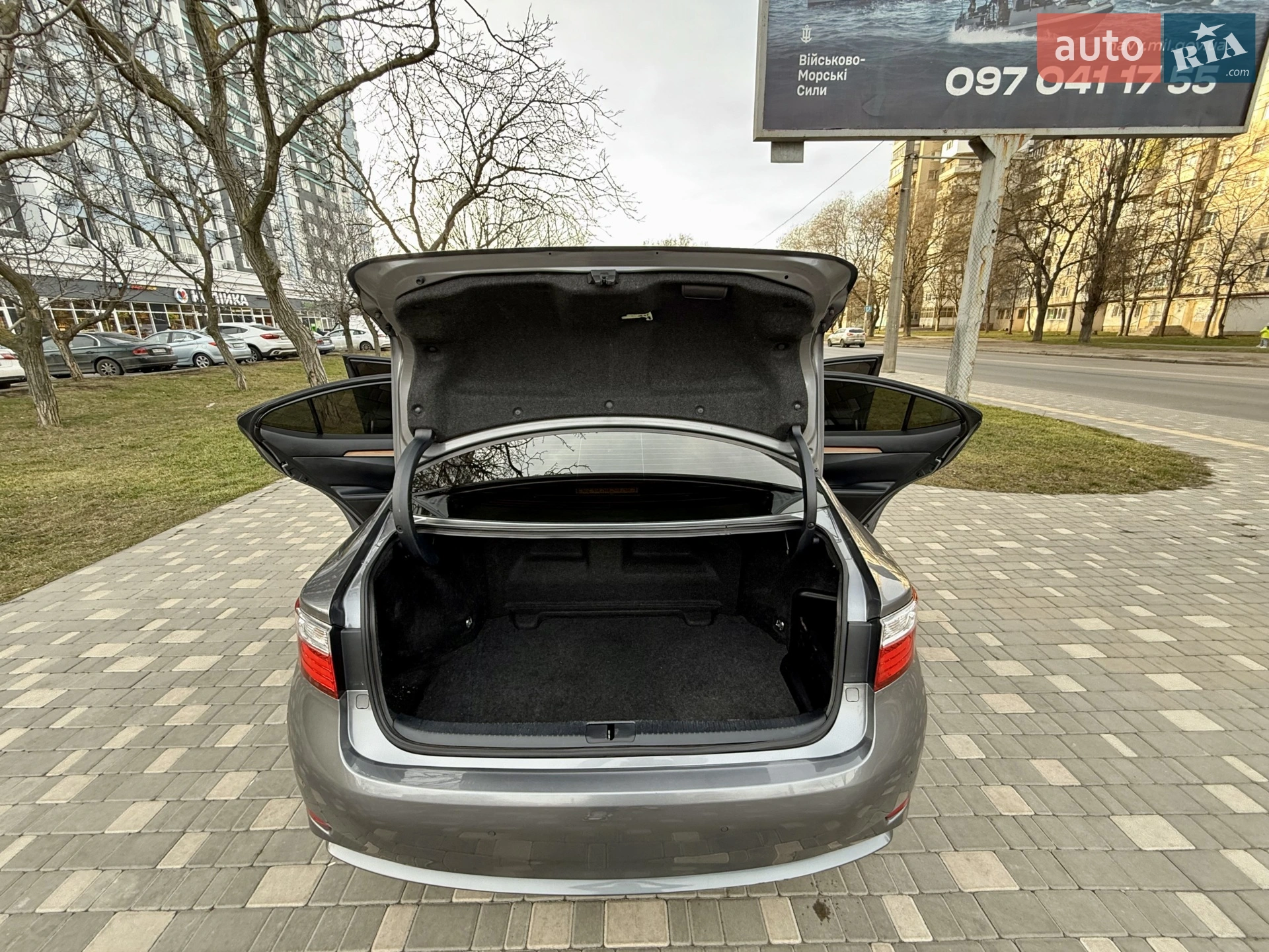 2013 Lexus ES - мініатюра 9