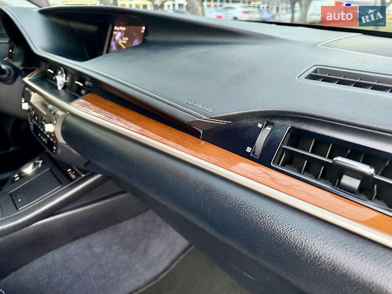 Седан Lexus ES 2013 в Одесі фото 60 Седан Lexus ES 2013 в Одесі