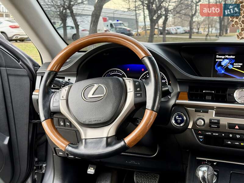 Седан Lexus ES 2013 в Одесі фото 67 Седан Lexus ES 2013 в Одесі