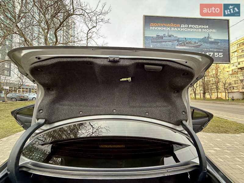 Седан Lexus ES 2013 в Одесі фото 84 Седан Lexus ES 2013 в Одесі