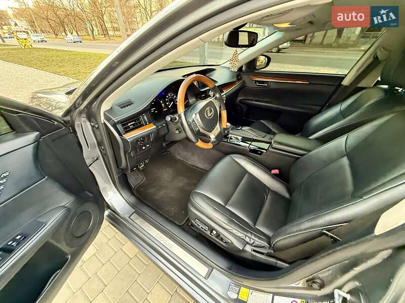 Седан Lexus ES 2013 в Одесі фото 169 Седан Lexus ES 2013 в Одесі