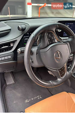 Седан Lexus ES 2022 в Киеве