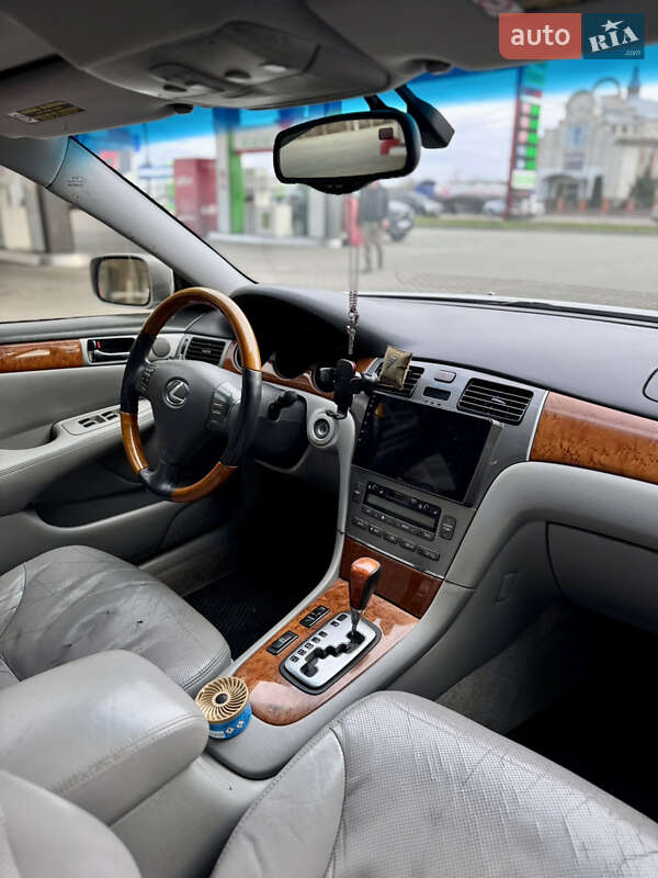 Седан Lexus ES 2005 в Киеве