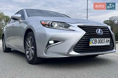 Седан Lexus ES 2018 в 
