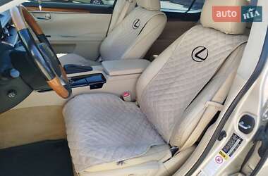 Седан Lexus ES 2015 в 