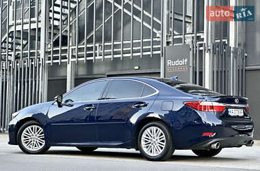 Седан Lexus ES 2015 в 
