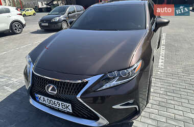 Седан Lexus ES 2012 в 