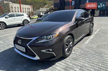 Седан Lexus ES 2012 в 