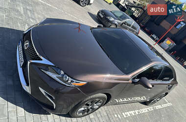 Седан Lexus ES 2012 в 