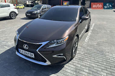 Седан Lexus ES 2012 в 