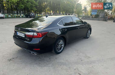Седан Lexus ES 2018 в 