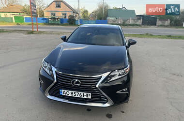 Седан Lexus ES 2018 в 