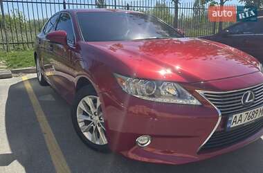 Седан Lexus ES 2014 в Киеве