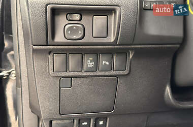 Седан Lexus ES 2012 в 