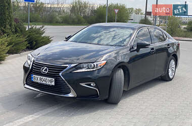 Седан Lexus ES 2017 в 