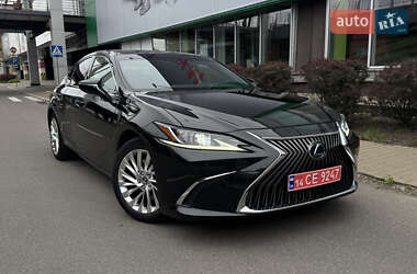 Седан Lexus ES 2019 в Києві