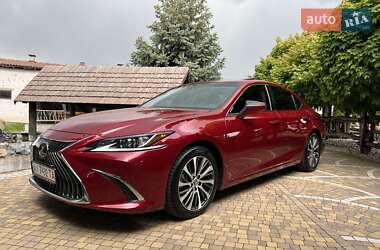 Седан Lexus ES 2020 в 