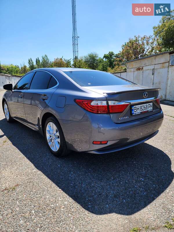 Седан Lexus ES 2013 в Одессе