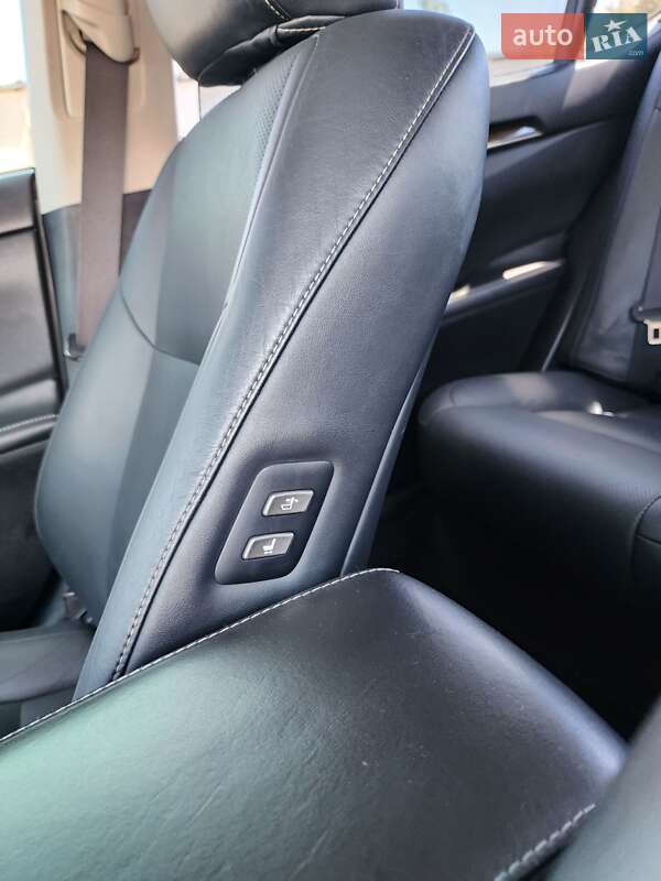 Седан Lexus ES 2013 в Одессе