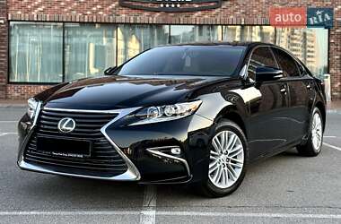 Седан Lexus ES 2016 в Киеве