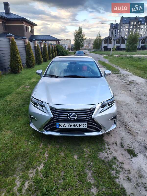 Седан Lexus ES 2012 в Києві