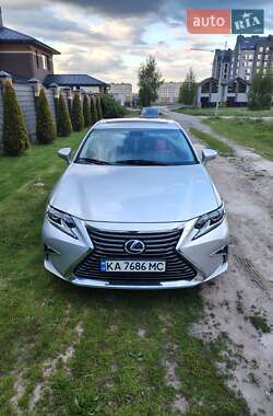 Седан Lexus ES 2012 в 