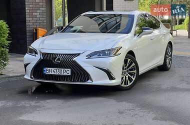 Седан Lexus ES 2020 в 