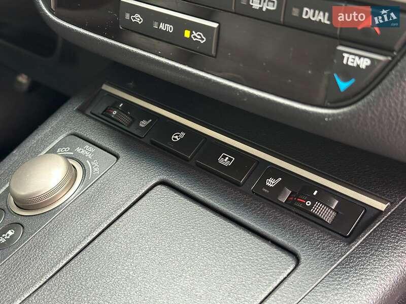Седан Lexus ES 2012 в Одессе