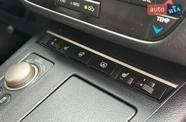 Седан Lexus ES 2012 в 