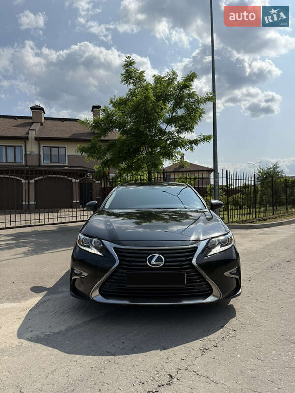 Lexus ES 2017