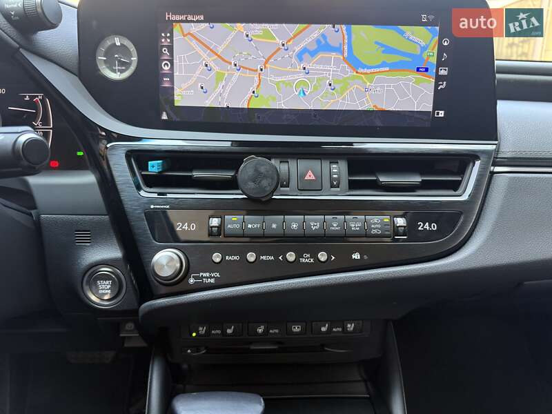 Седан Lexus ES 2021 в Киеве