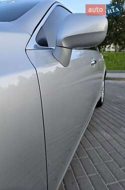 Седан Lexus ES 2007 в Ровно