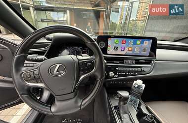 Седан Lexus ES 2023 в 